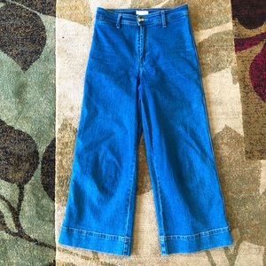 H&M 70s style, high waist, wide leg, lightweight, summery stretchy jeans.